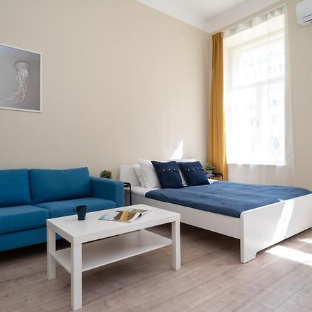 Blue Ribbon Apartment Budapeste Exterior foto