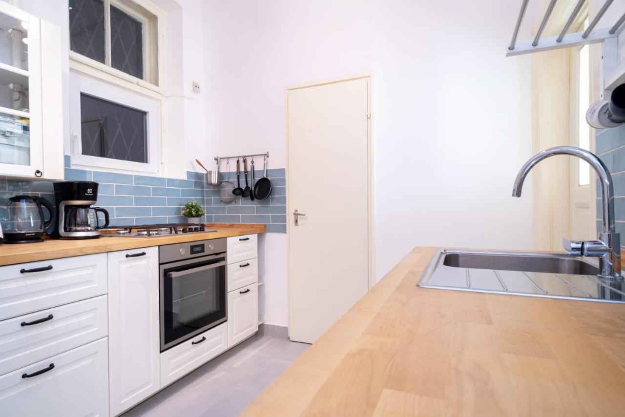 Blue Ribbon Apartment Budapeste Exterior foto